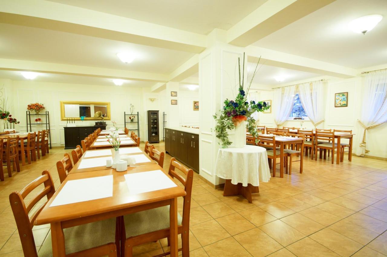Koral Hotel Chłapowo Bagian luar foto