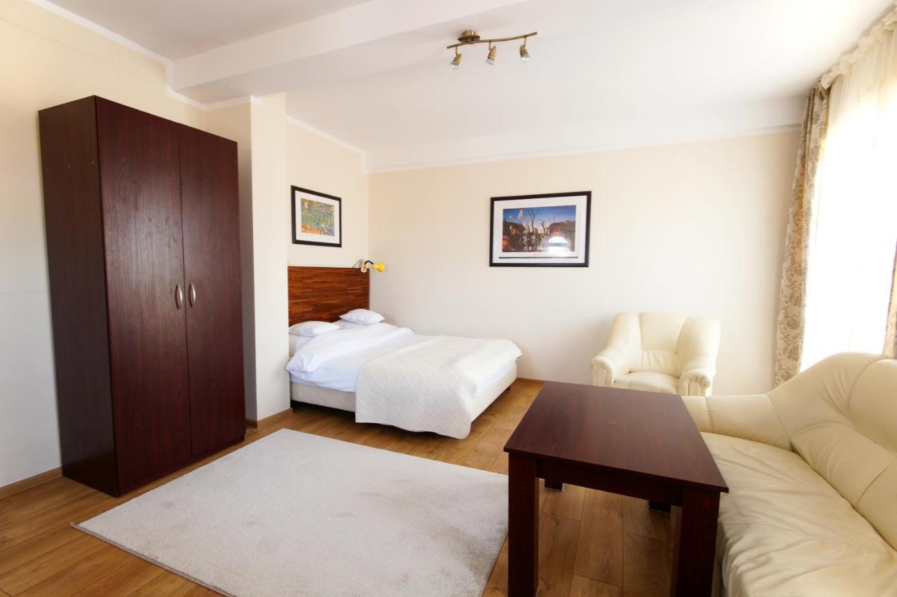 Koral Hotel Chłapowo Bagian luar foto