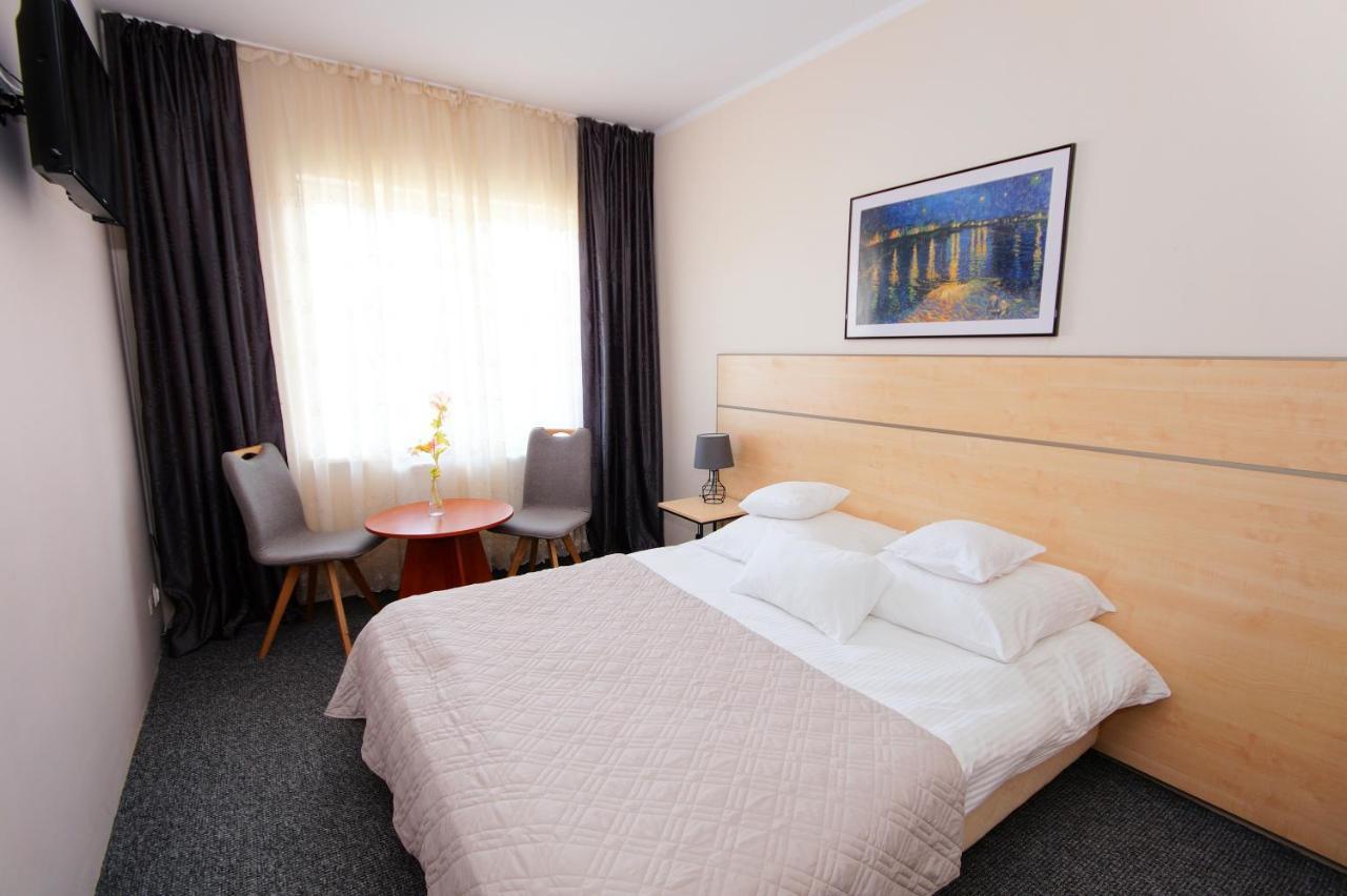 Koral Hotel Chłapowo Bagian luar foto