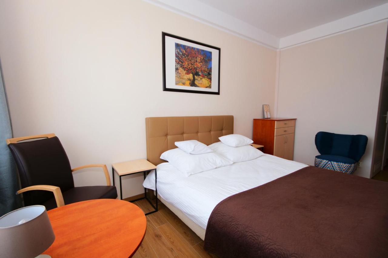 Koral Hotel Chłapowo Bagian luar foto